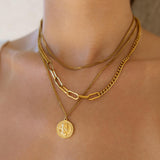3 Little Birds Necklace Gold