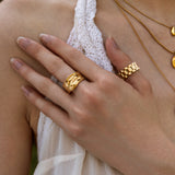Vespera Ring
